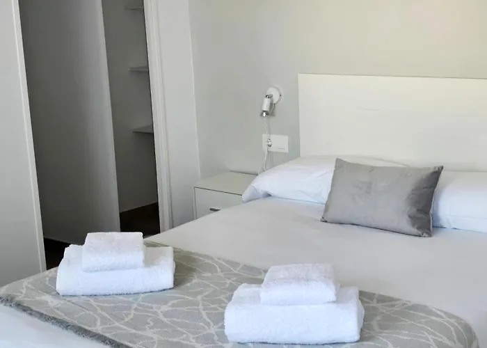 Welcome A Casa De Pepe Elola * Vemil